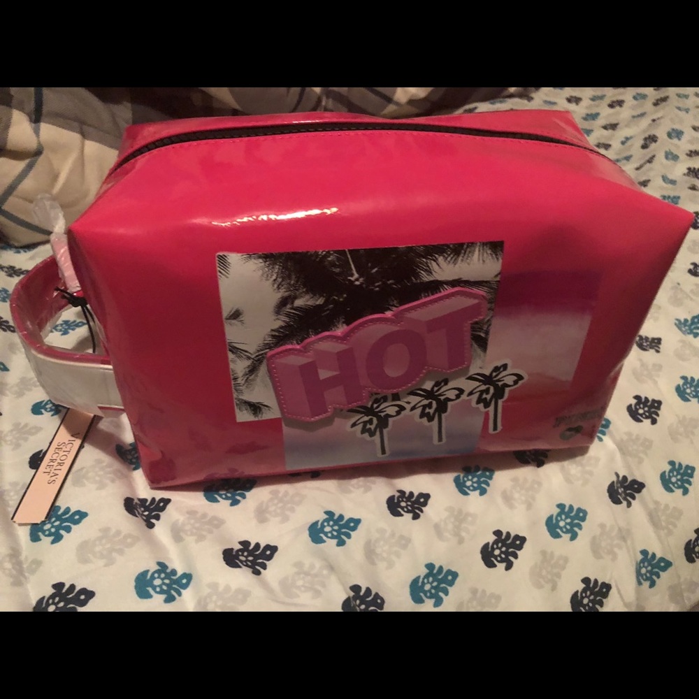 Pink VS 2018 limited edition travel/makeup bag